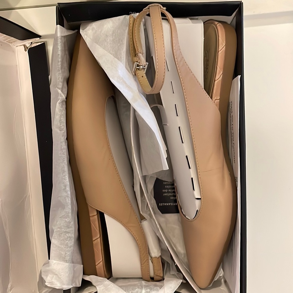 Naturalizer Nude Leather Size 9W “wide”